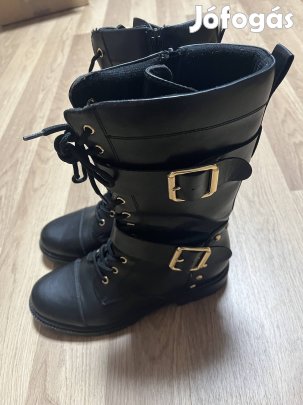 Újszerű 40-es női csizma eladó!