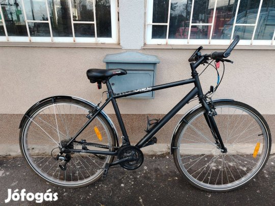 Újszerű Btwin River trekking ffi 28" fekete kerékpár! (123)