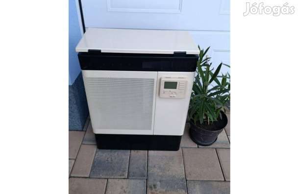 Újszerű FÉG eRp GF26 parapetes konvektor digitális 1 év garancia