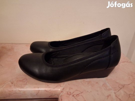 Újszerű Graceland fekete finoman telitalpú / éksarkú cipő 36 -első tul