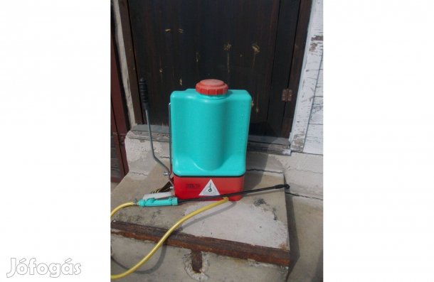 Újszerű J-14-es magyar permetező féláron