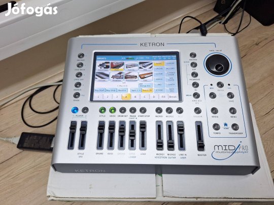 Újszerű Ketron Midjay Pro tokkal és extrákkal 2876