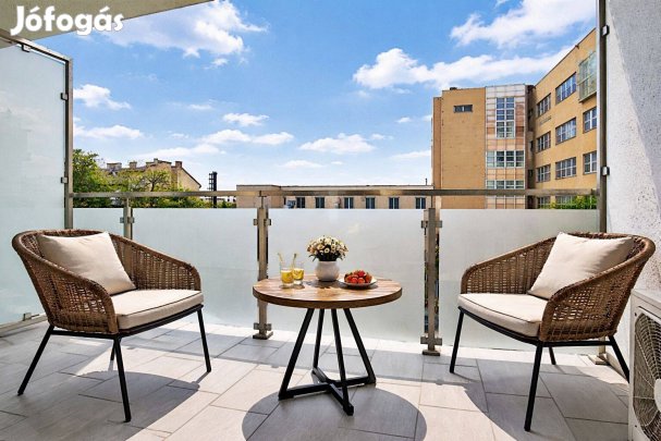 Újszerű Lakópark, Igényes Berendezett Erkélyes Lakás Kiadó!