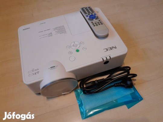 Újszerű NEC ME382U projektor 3800 ANSI dobozában Wuxga - Új Lámpa +Táv