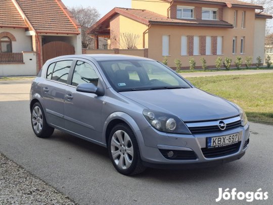 Újszerű Opel Astra H 1.7d  2004 évjárat 