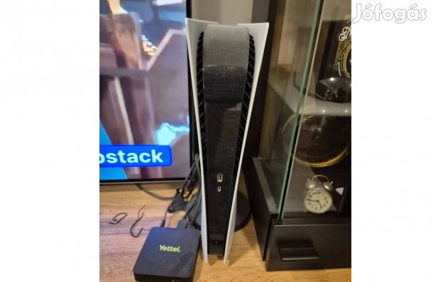 Újszerű Playstation 5 + God of War - Azonnal elvihető!