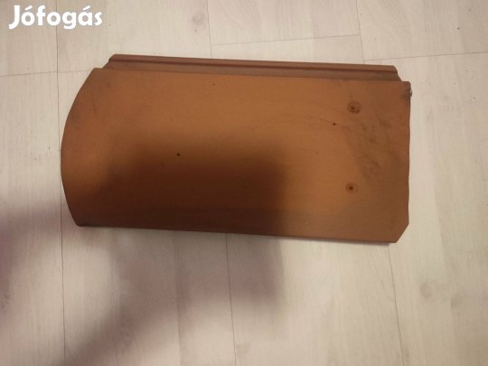 Újszerű Tondach tetőcserép eladó