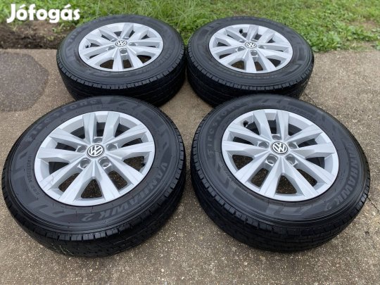 Újszerű Transporter T5-T6 gyári 16"-os alufelni 215/65R16C