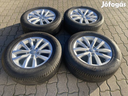Újszerű VW Passat B8 gyári 16"-os alufelni szett nyári gumik