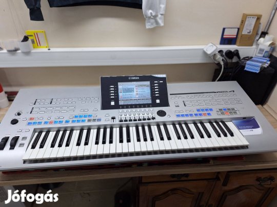 Újszerű Yamaha Tyros 4 H3583