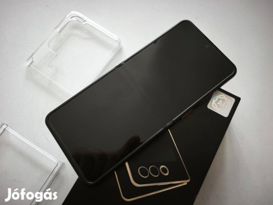 Újszerű ZTE Nubia Flip 2 5G 8+12/256GB 2 év garanciával 