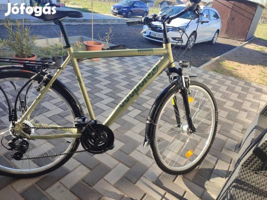 Újszerű, 28-as férfi trekking kerékpár, 4x használt