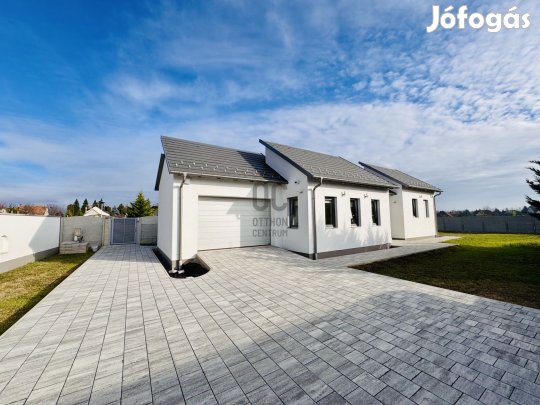 Újszerű, Kiváló, Azonnal a Tiéd