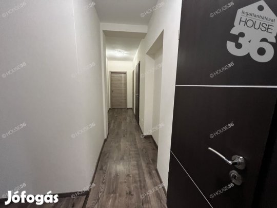 Újszerű - Modern otthon!