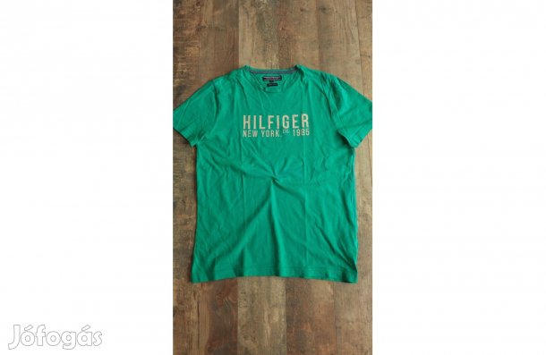 Újszerű ' Tommy Hilfiger ' férfi póló, M-es méretben