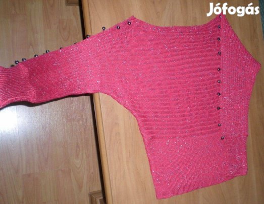 Újszerű, egyedi szuper csinos eper piros csillogó pulóver