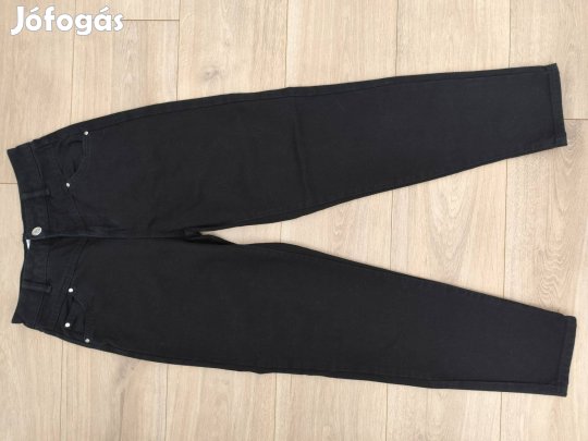 Újszerű, hibátlan fekete színű Bershka BSK farmer nadrág - 12-13 év