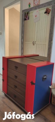 Újszerű állapotú Cilek kalóz témájú fiókos komód eladó