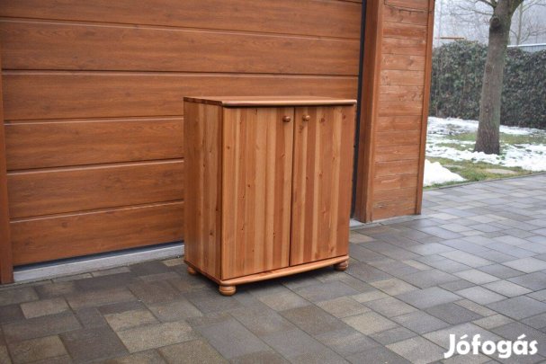 Újszerű állapotú Claudia fenyő komód