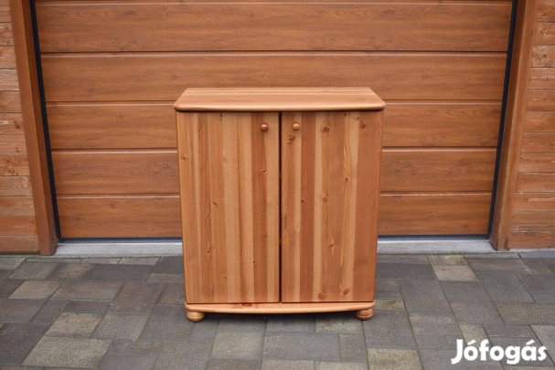 Újszerű állapotú Claudia fenyő komód