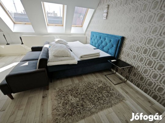 Újszerű állapotú, prémium,tűzött 180 cm-es ágy eladó