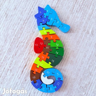 Újszerű csikóhal formájú puzzle