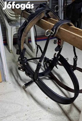 Újszerű egyes cob-full fogathám. Lószerszámok. 