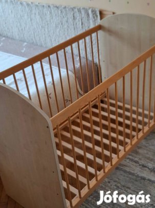 Újszerű gyermek járóka