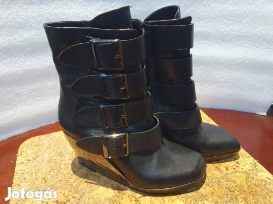 Újszerű halálmenő united nude 37-es csizma cipő lábbeli topánka A1