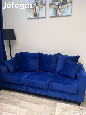 Újszerű kanapé