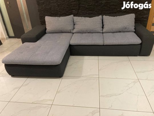 Újszerű kanapém eladó