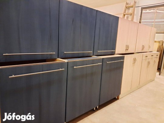 Újszerű konyhabútor olcsón, 180/200 cm (AR109)