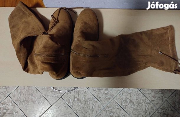 Újszerű magasszárú csizma eladó