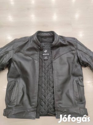 Újszerű motoros bőrkabát
