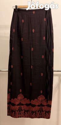 Újszerű női nadrágok/szoknyák