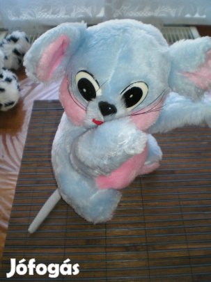 Újszerű plüss figura nagyobb méretben egér bújós, ölelő formával