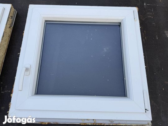 Újszerű prémium műanyag bukó nyíló ablak 75x75