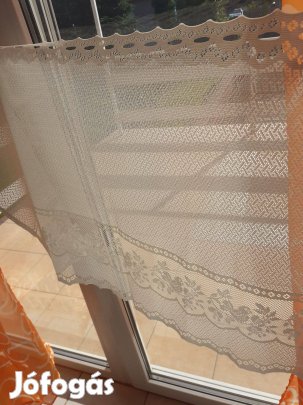Újszerű rövid kész csipkefüggöny 60x140cm