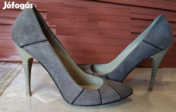 Újszerű valódi bőr tűsarkú körömcipő magas sarkú cipő 36,5