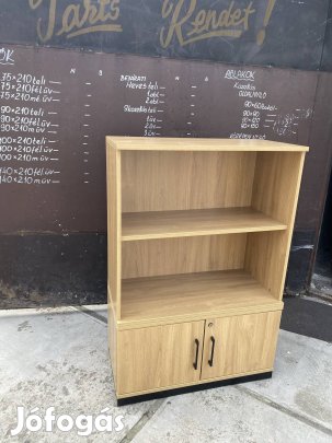 Újszerű zárható szekrény , Polcos bútor 