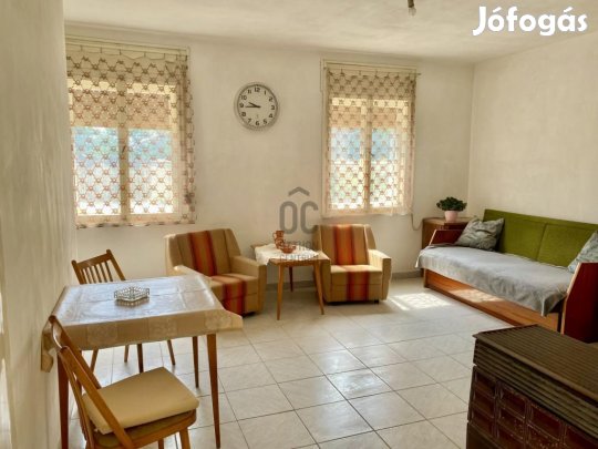 Újszilvási eladó 71 nm-es ház