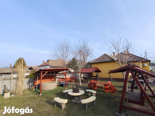 Újszilvási ház eladó