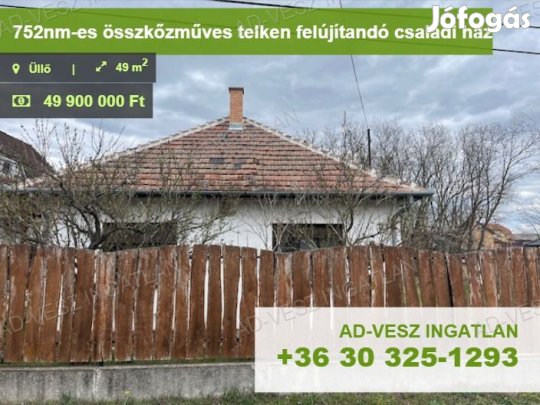 Üllőn 49 nm-es felújítandó ház ,752 nm-es összközműves telken!