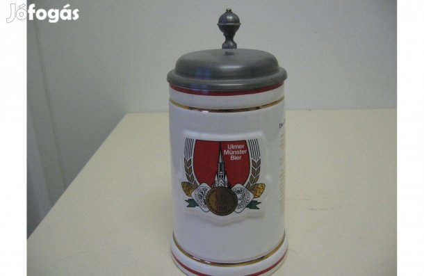 Ulm nagytemplomának címeres jubileumi korsója