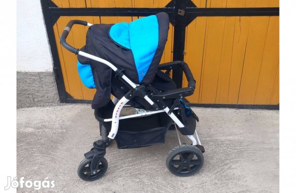 Ülő és fekvő babakocsi (két irányba állíható markolat)