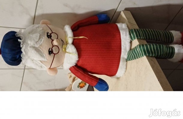 Ülő nagymama plüss figura