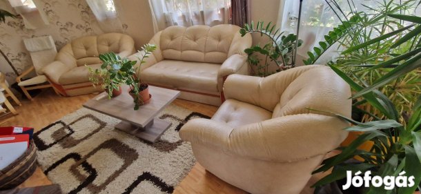 Ülőgarnitúra (3+2+1) eladó