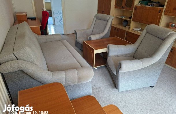 Ülőgarnitúra dohányzó asztallal