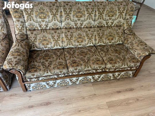 Ülőgarnitúra eladó (3+2+1 elem)