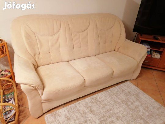 Ülőgarnitúra és fotel